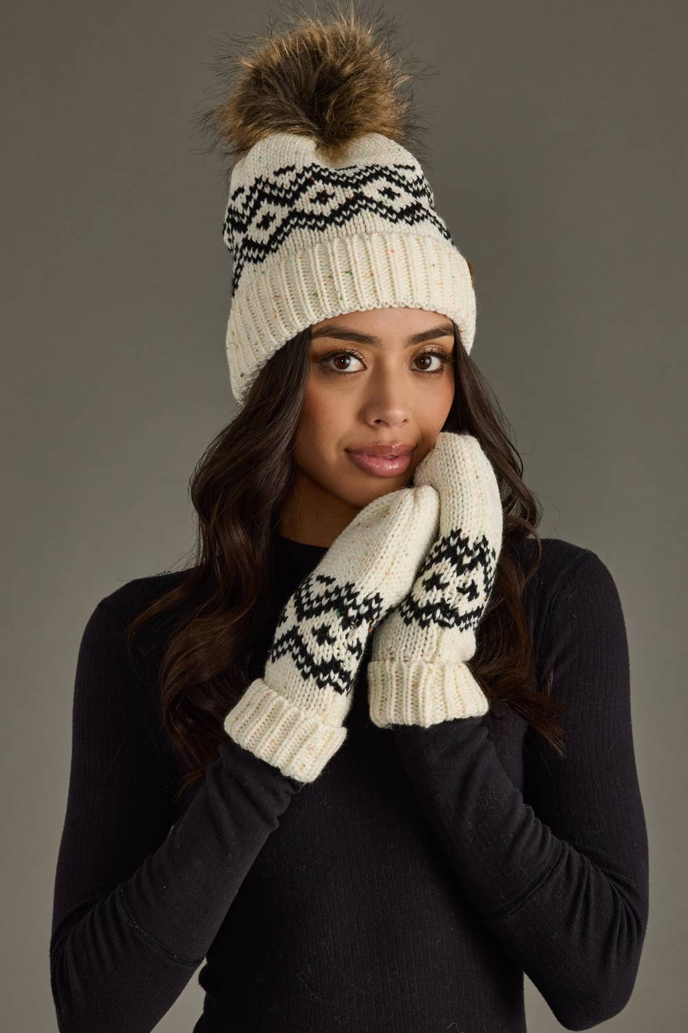 Cream & Speckled Pattern Pom Hat