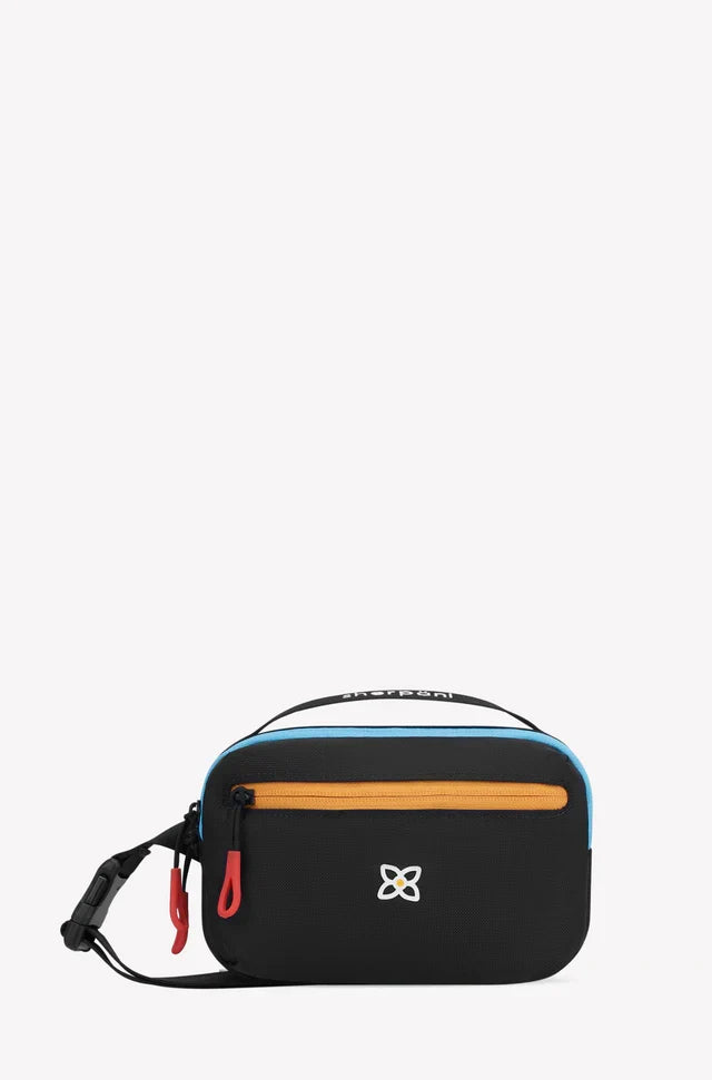 Sherpani Hyk hip pack, chromatic, worn crossbody