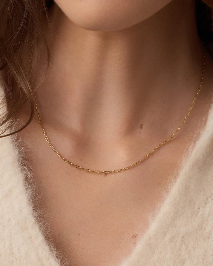 Ollie Delicate Necklace, available in gold or silver
