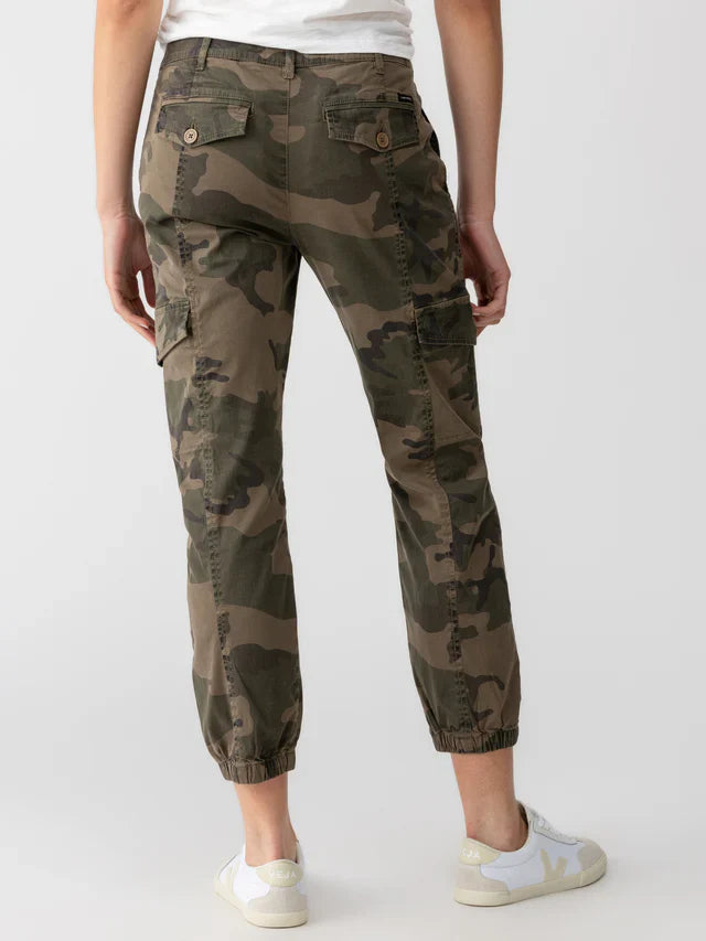 Rebel Standard Rise Pant, Camo