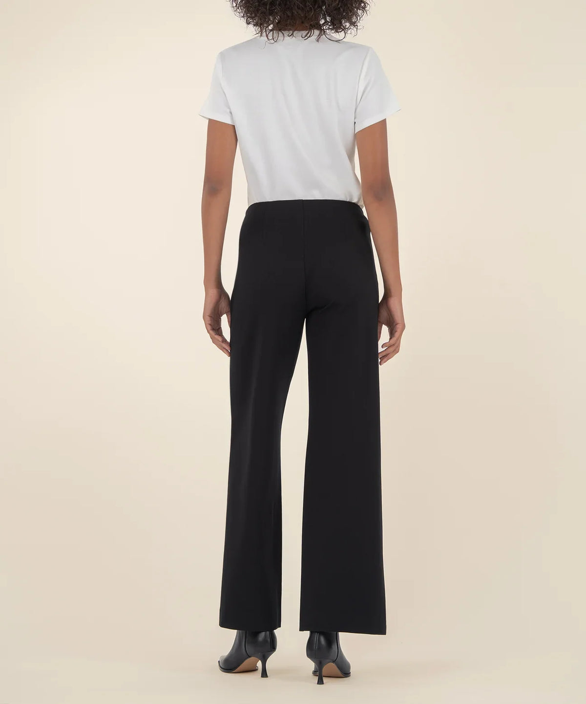 Kut from the Kloth Meg high rise wide leg trouser, black, back view