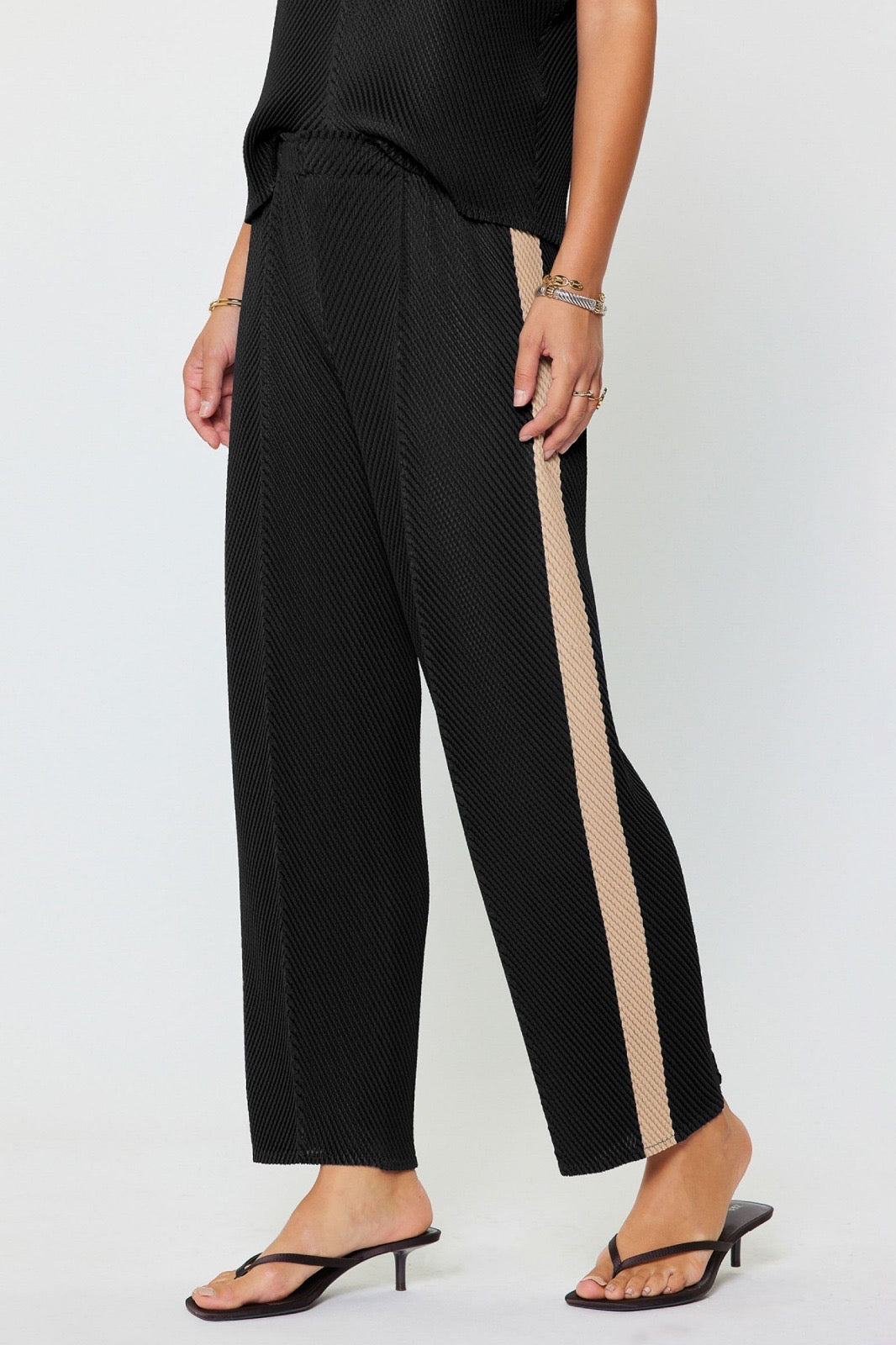 Pleated Tapered Pants, Black