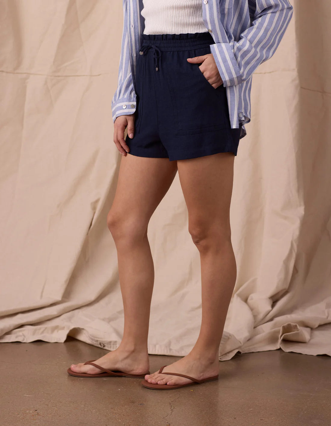 Leukos Linen-Blend Paperbag Short, Navy