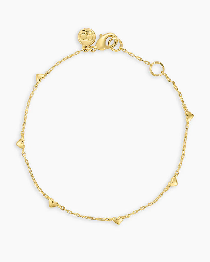 Amour Bracelet, available in silver or gold