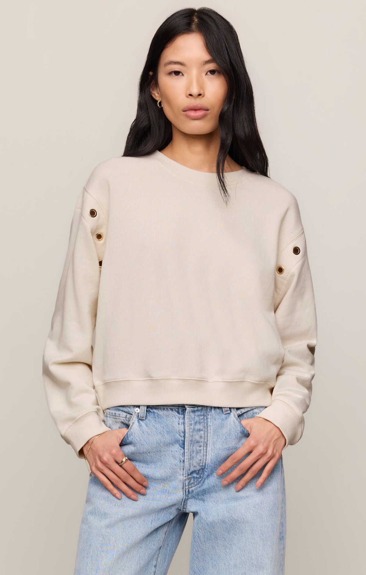 Axel Grommet Sweatshirt in Sandstone