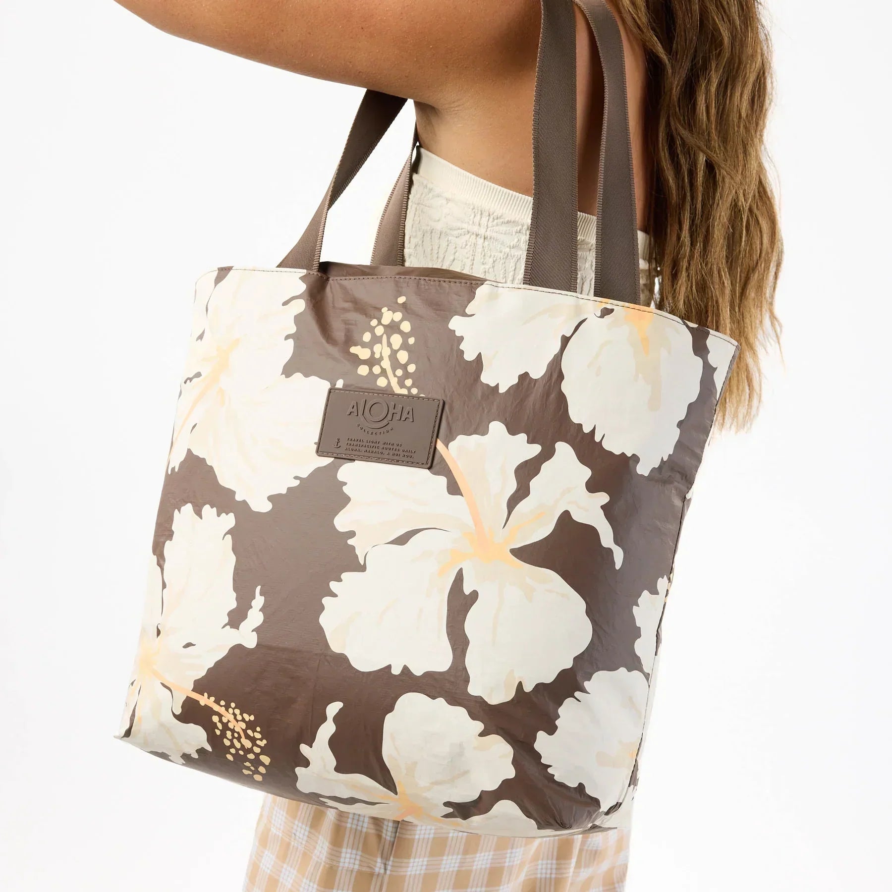 Meet Your New Favorite Everyday Bag: Aloha Collection Has Arrived