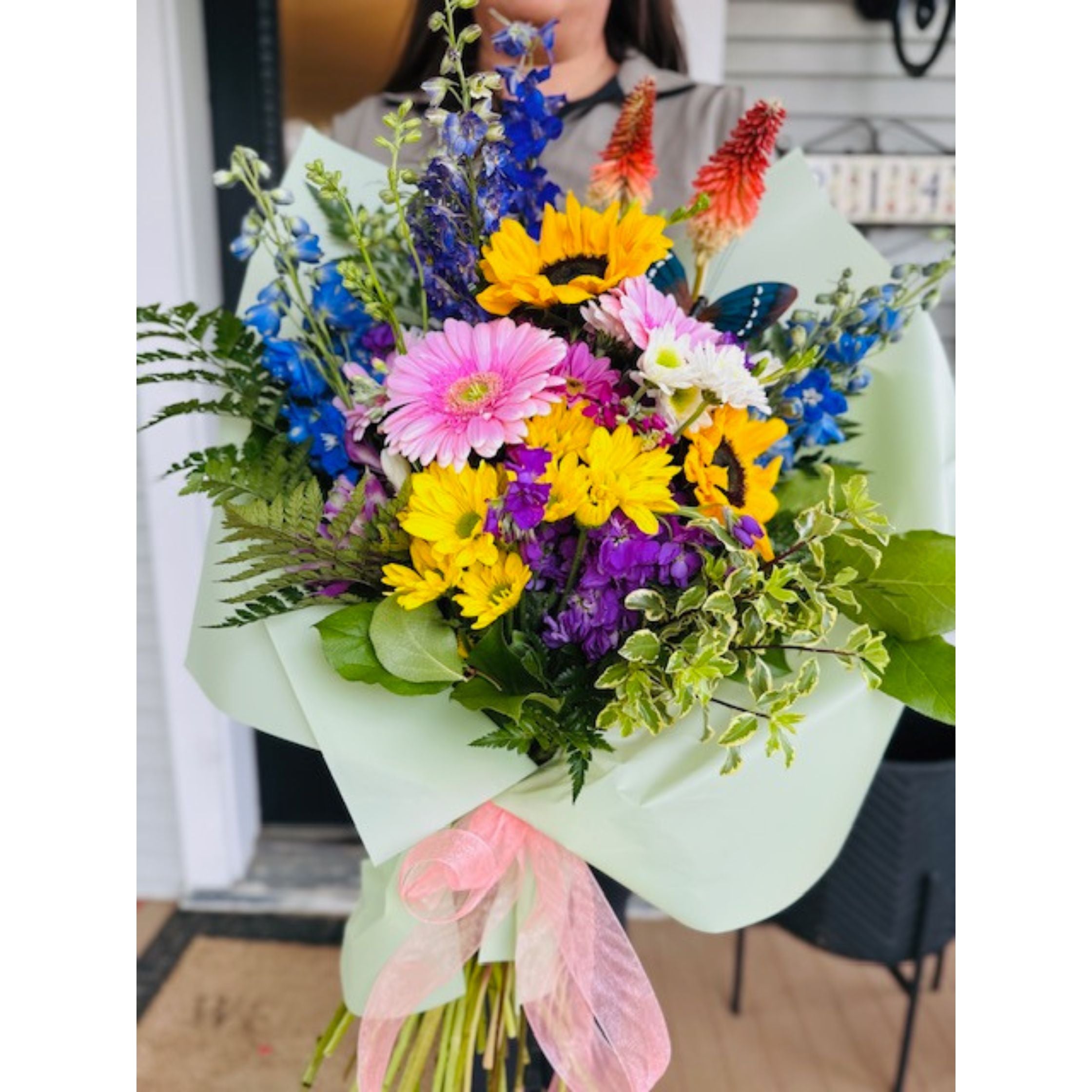 Sister Shops in Mount Horeb: Melrose on Main & Olson's Flowers