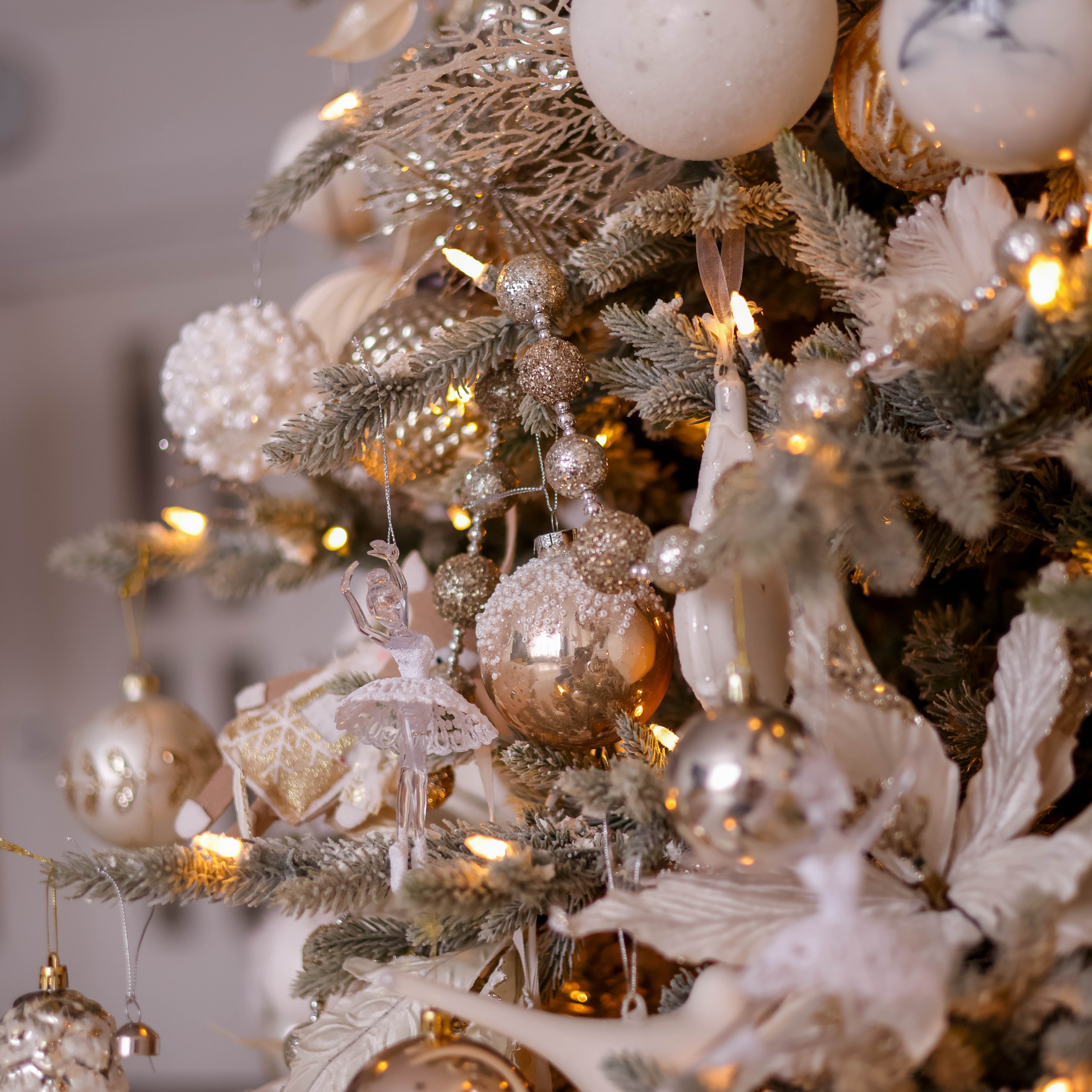 The Holiday Magic Begins at Melrose on Main