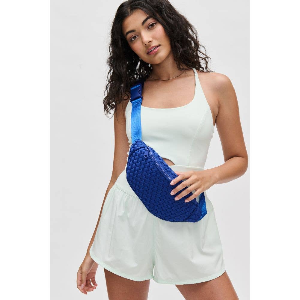 Aim High  Woven Neoprene Belt Bag: Black
