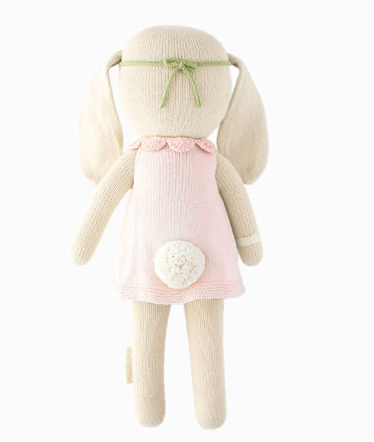 Hannah the Bunny, Blush