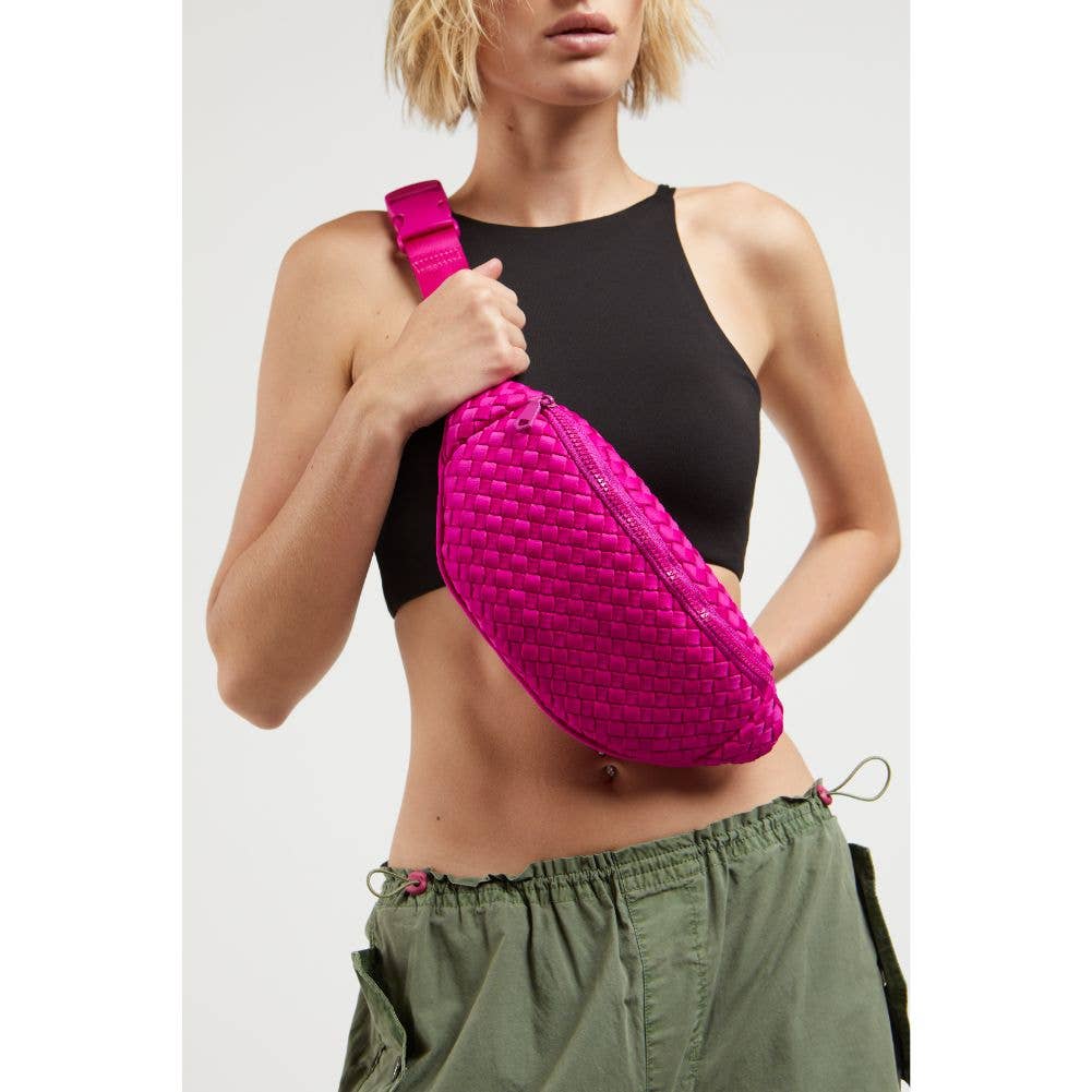 Aim High  Woven Neoprene Belt Bag: Black