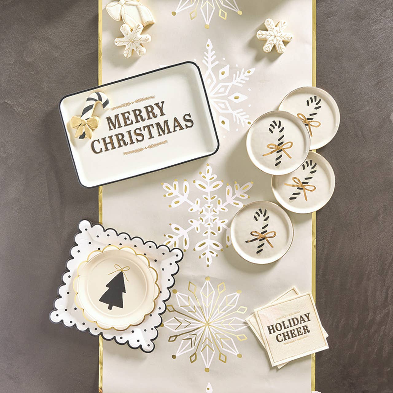 Scalloped Paper Plates - Tree