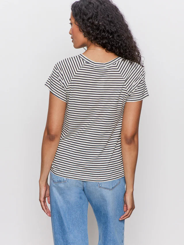Notch Neck Tee, light Oat & Black Stripe